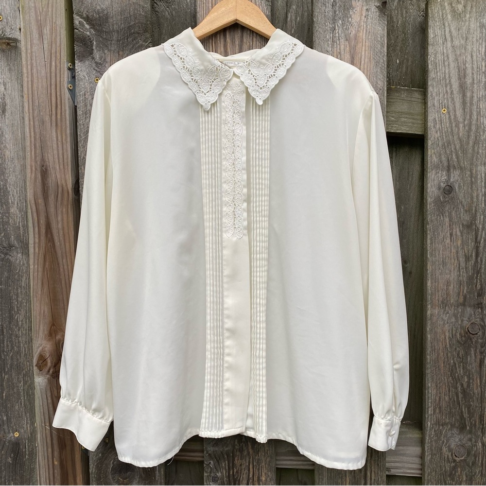 Studio Works Cream cutwork Embroidered collared pin tucked button down Blouse 22